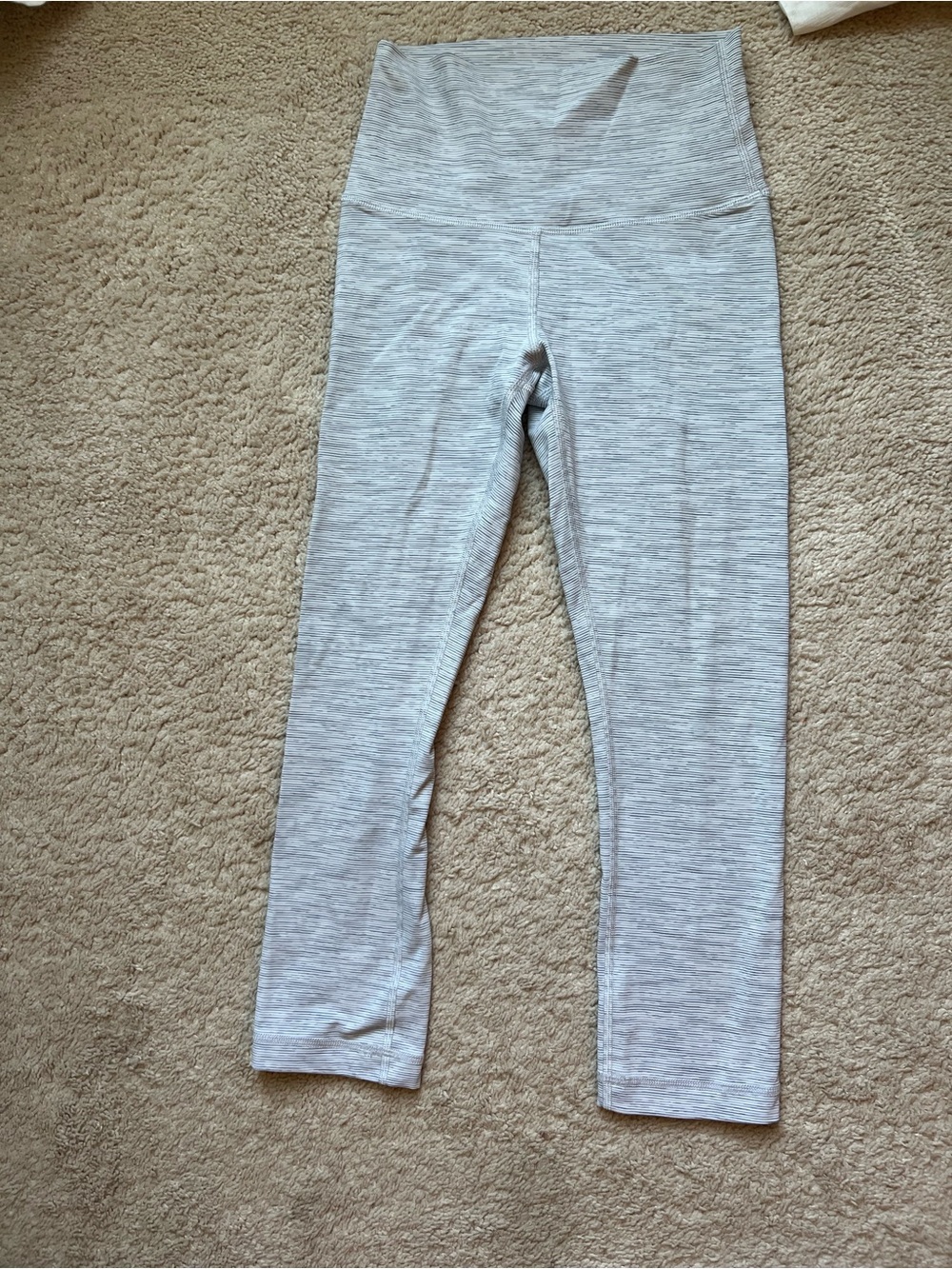 LULULEMON cropped leggings